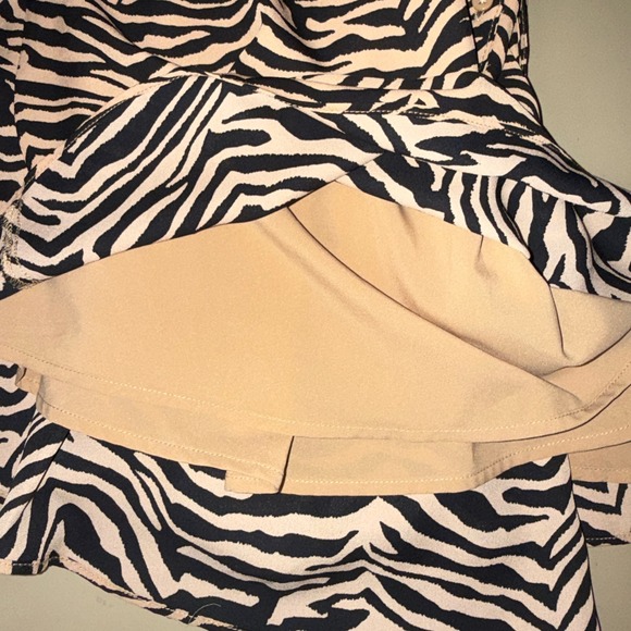 Banana Republic Zebra Print Button Front Midi Dress Women Size 4 Long Sleeve - Picture 5 of 5